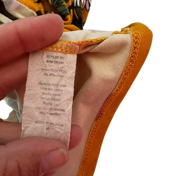 Womens Top Size Medium Yellow Floral Lace Back Tie Front Twee Indie Professional - Picture 8 of 8